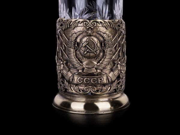 Уникальные подарки в стиле СССР: подстаканники, бокалы и другие идеи в советском стиле