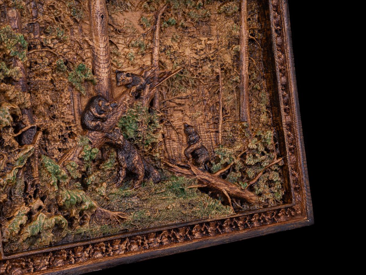 Резная картина Мишки в лесу из дерева