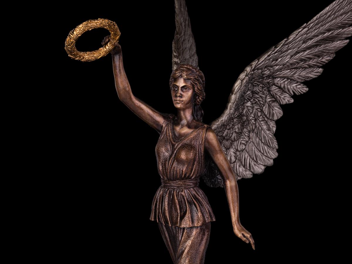 Статуэтка Ника - богиня победы