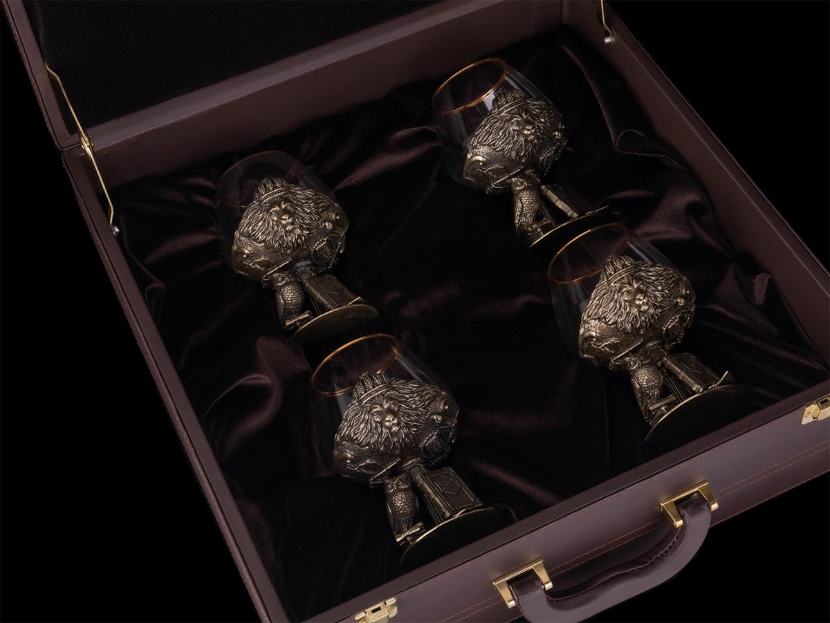 Бокалы для коньяка Мудрому руководителю 4 шт в шкатулке