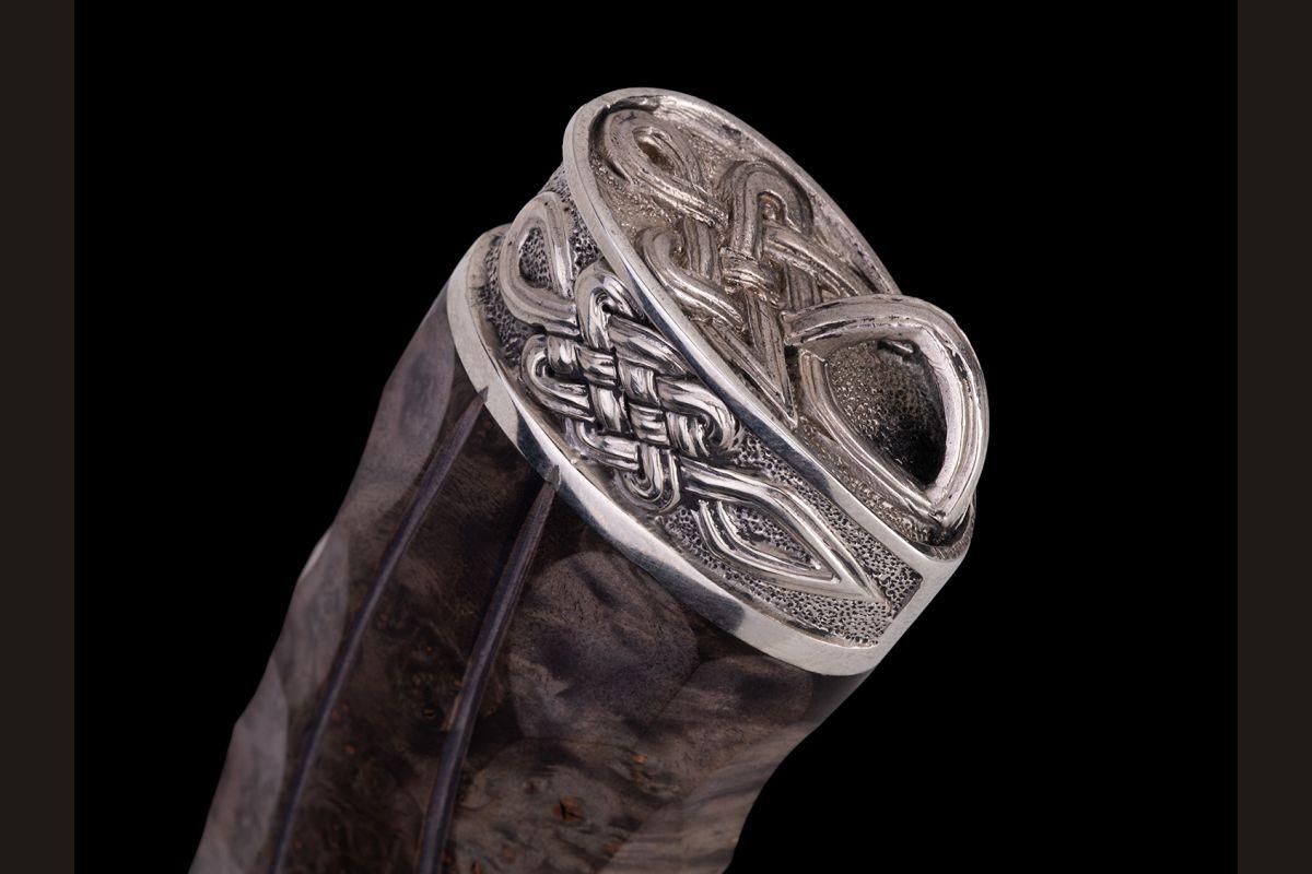 Нож Кайман (Elmax, долы - камень, стабилизированная карельская береза, литьё мельхиор)