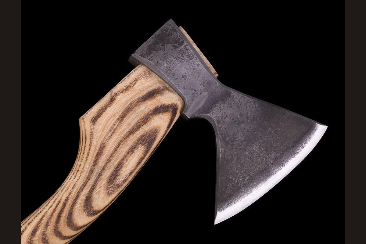 Охотничий топор (шх15 +у10а, рукоять ясень)