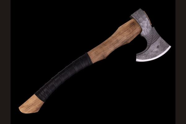 Топор большой (шх15 + у10а, под камень, рукоять ясень, кожа)