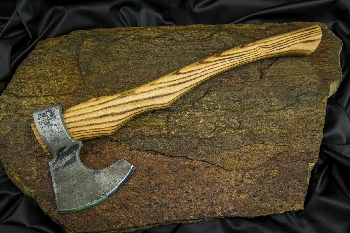 Топор большой (шх15 + у10а, ясень)