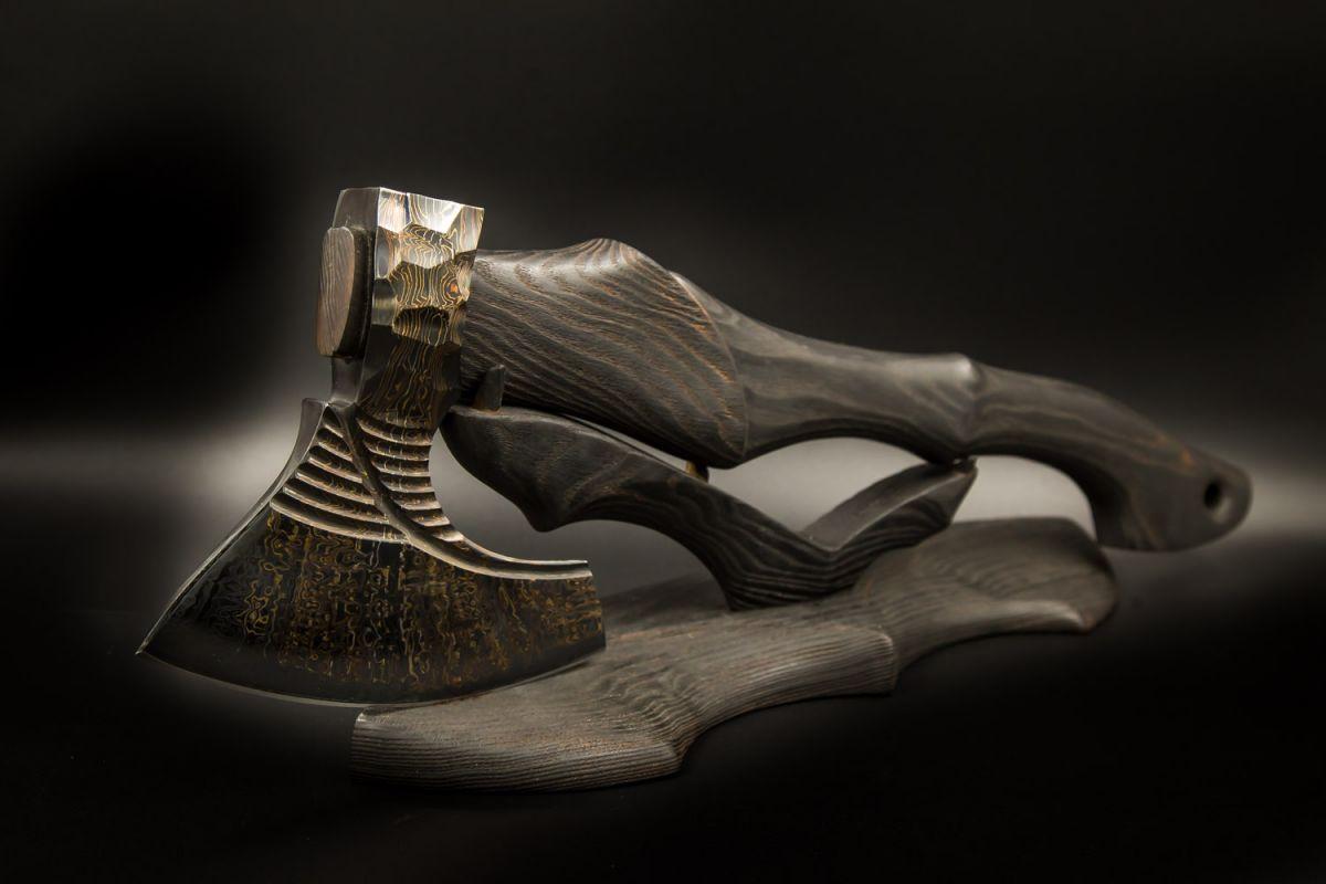 Авторский топор Викинг №2 (Мозаичный дамаск с никелем, ясень, ручная резьба)