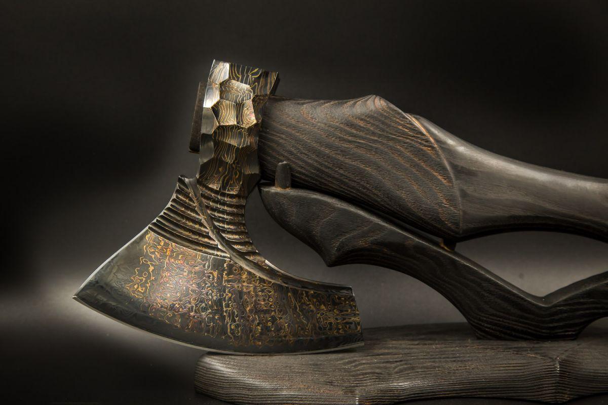 Авторский топор Викинг №2 (Мозаичный дамаск с никелем, ясень, ручная резьба)