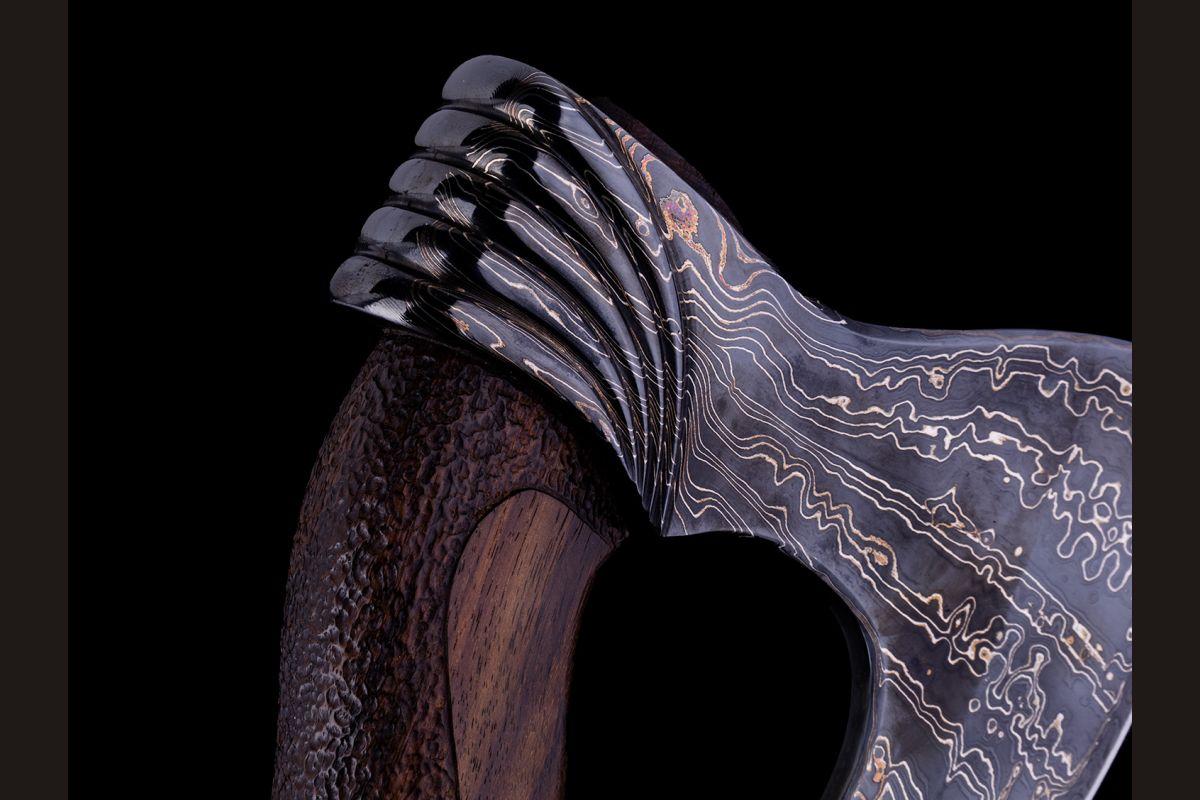 Авторский топор Викинг (Мозаичный дамаск с никелем, палисандр, ручная резьба)