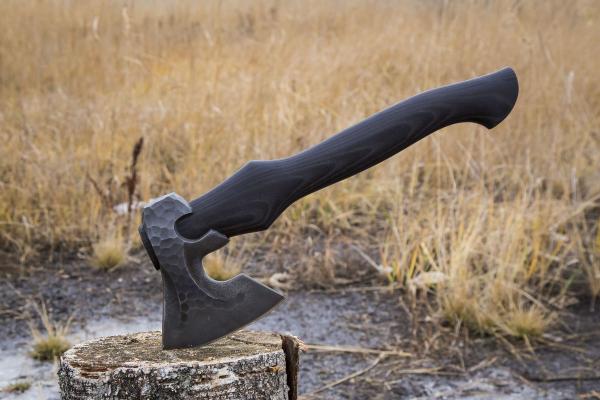 Топор Скиф (шх15+у10а, под камень, обожённый ясень)