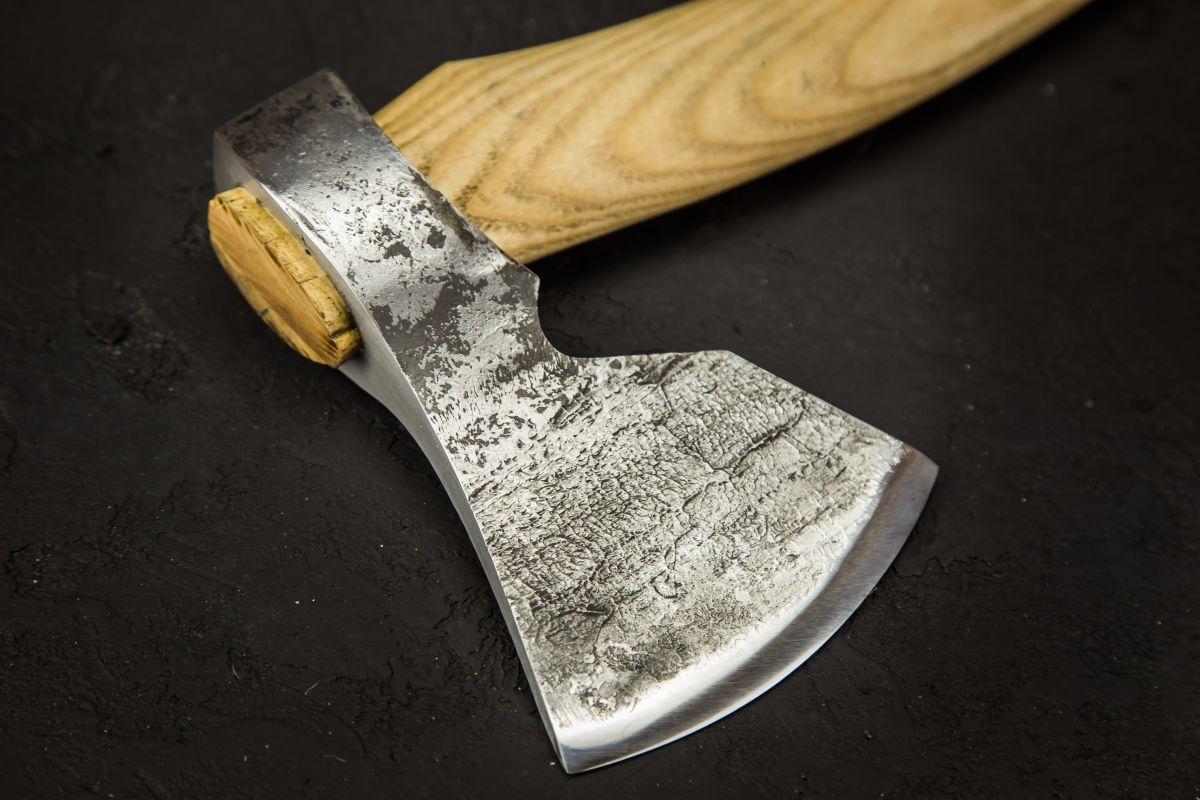 Топор Егерь (ШХ15+У10А, ясень)