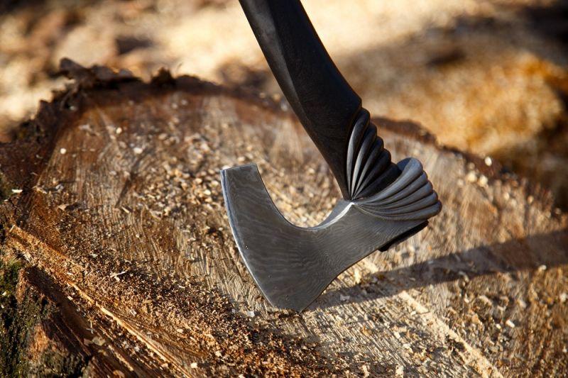 Топор универсальный №1 (дамаск 1200 слоёв, рукоять черный граб, резная)