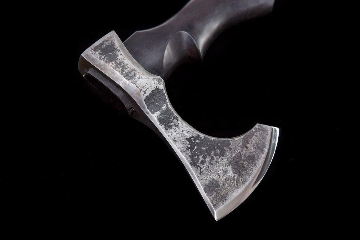 Топорик малый (шх15 + у10а, черный граб)