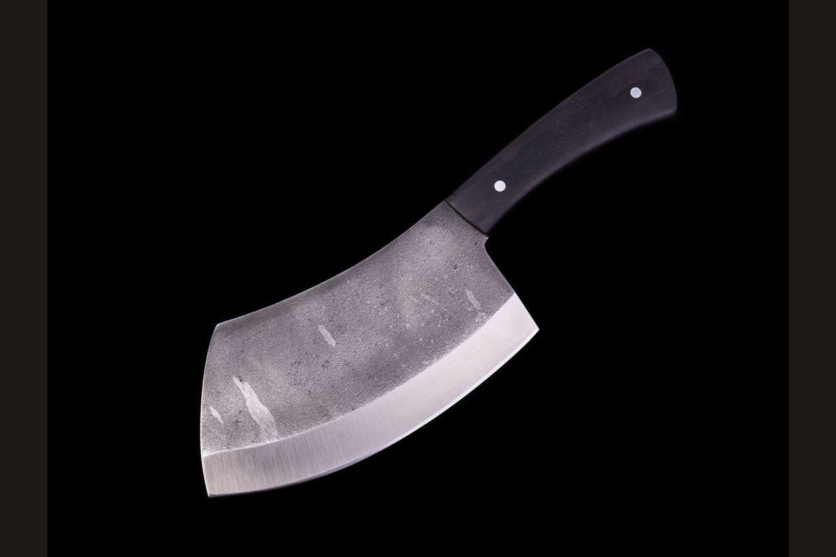 Тяпка №4 (95х18, цельнометаллическая, со следами ковки, чёрный граб)