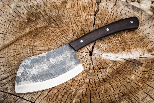 Тяпка №7 (х12мф, цельнометаллическая, со следами ковки, чёрный граб)