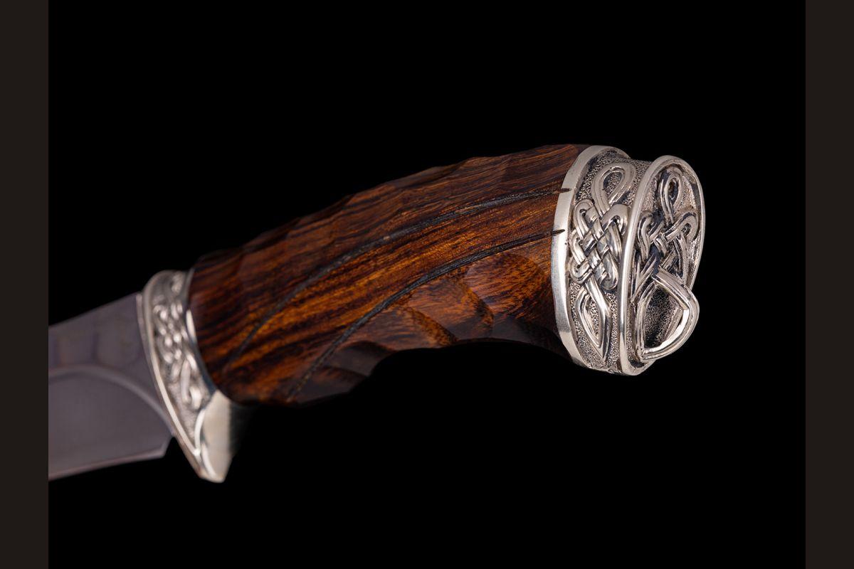 Нож Кайман (M398, камень, айронвуд, литьё мельхиор)