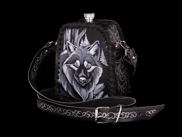 Фляжка пирамидка Волк №1 (черный)